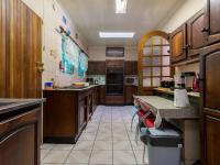  of property in Glenvista