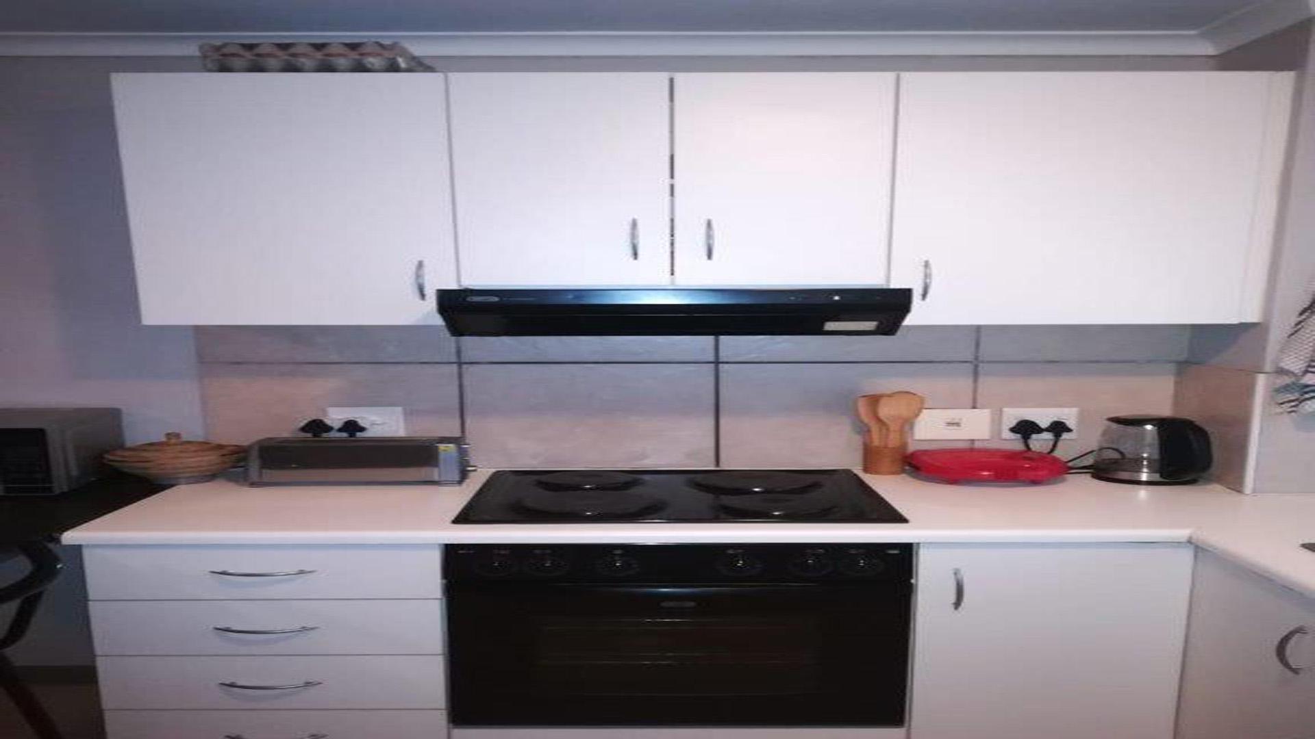 Kitchen - 7 square meters of property in Boston