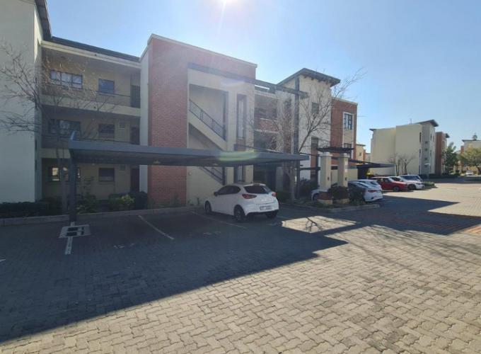 2 Bedroom Apartment for Sale For Sale in Douglasdale - MR523097
