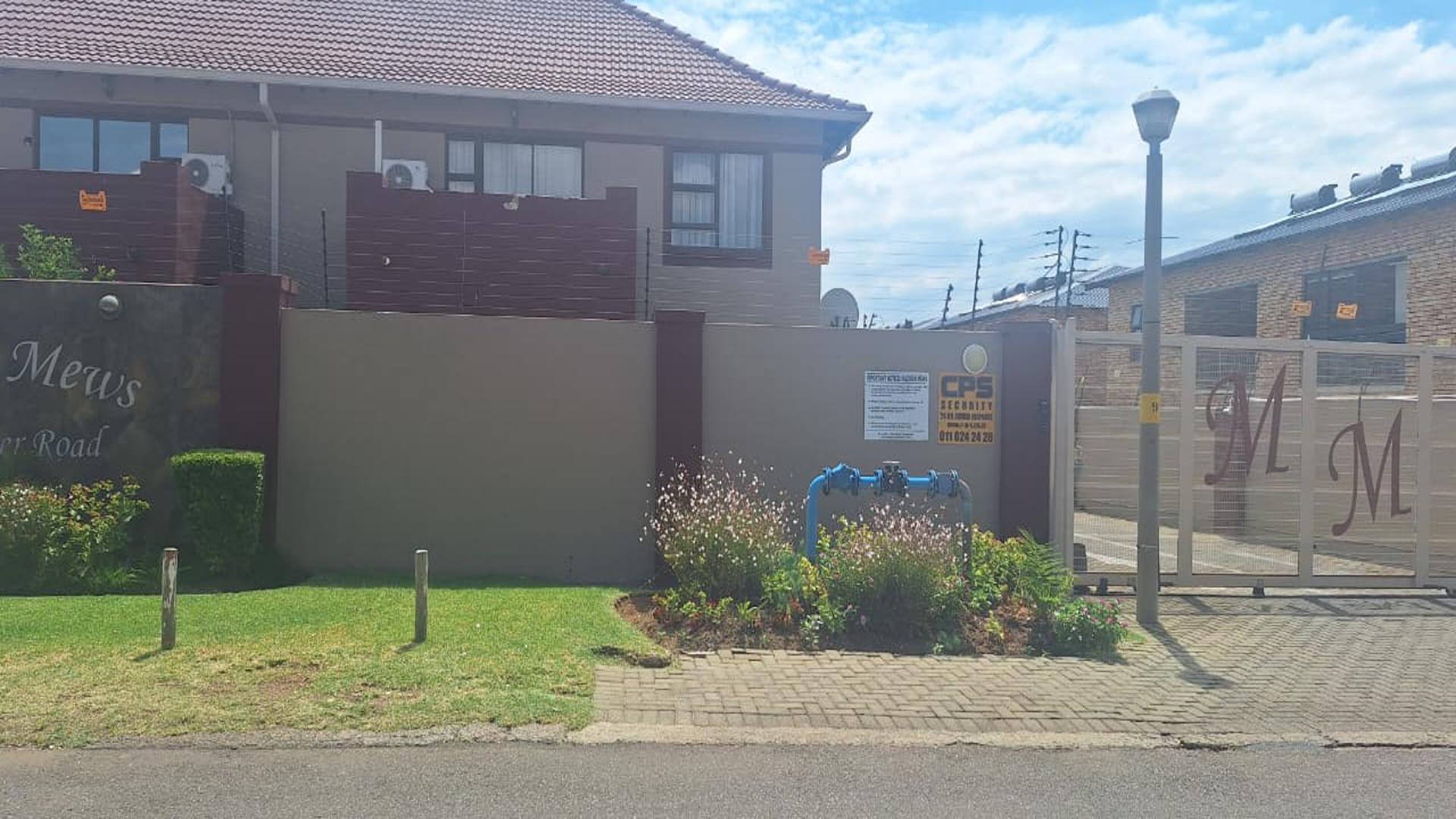 Front View of property in Newmarket Park
