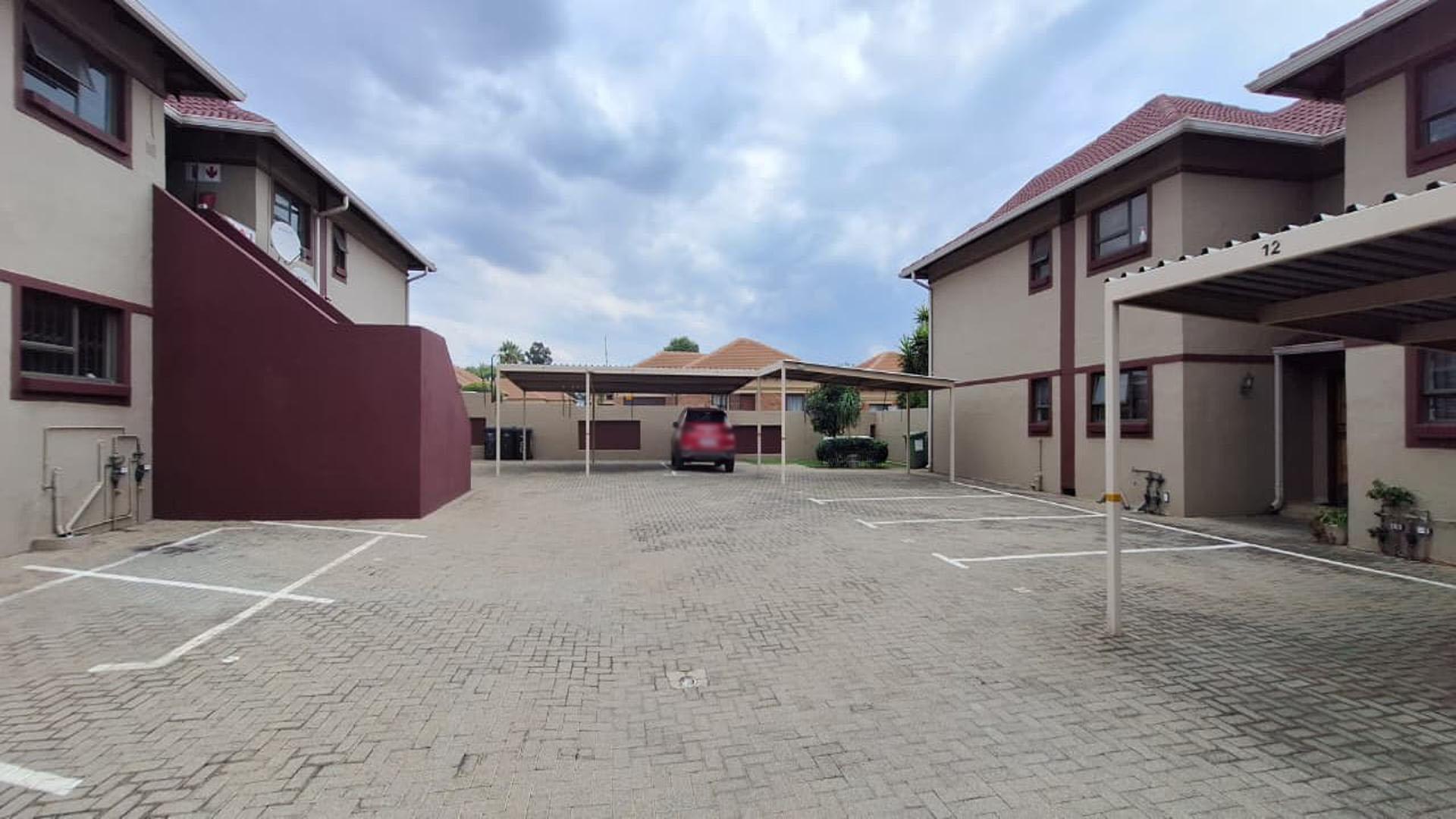 Front View of property in Newmarket Park