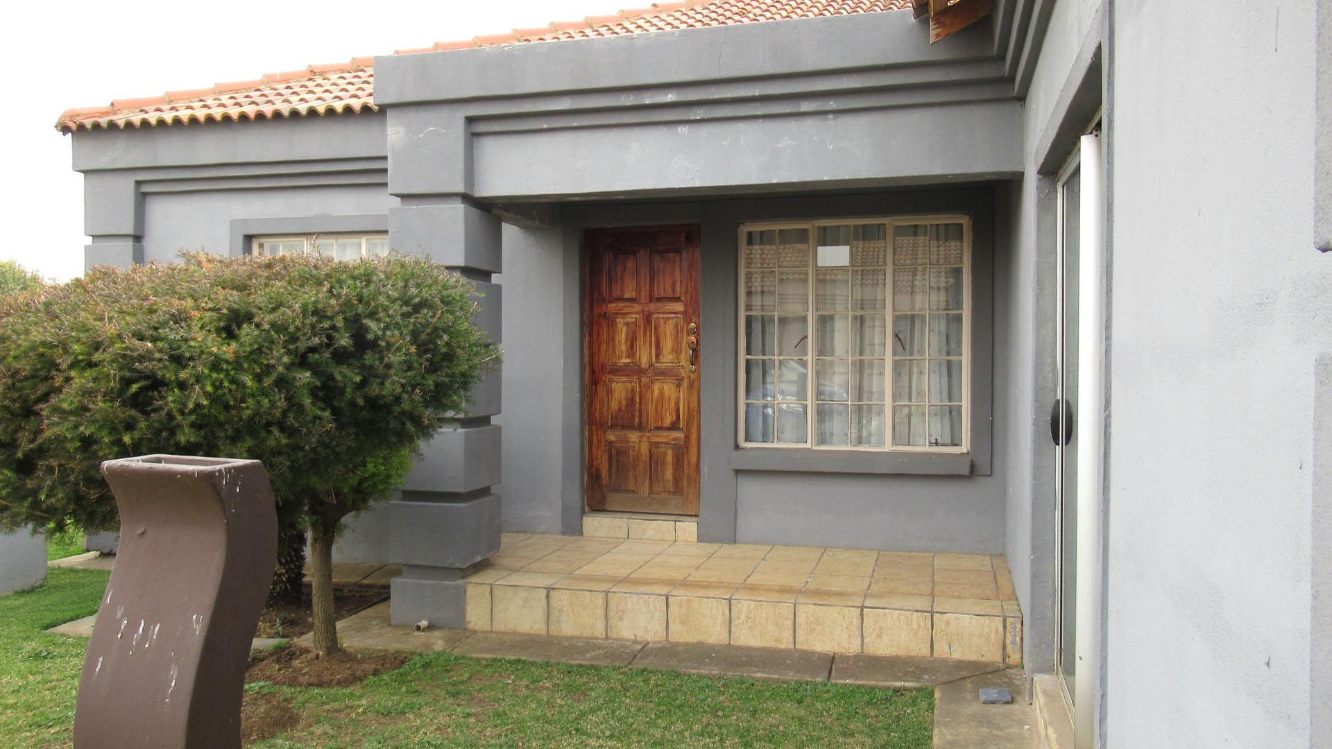 Front View of property in Bergsig - Heidelberg