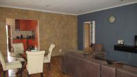 Lounges - 38 square meters of property in Bergsig - Heidelberg