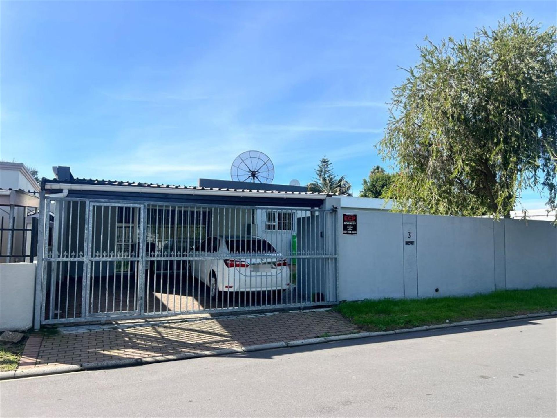 Front View of property in Goodwood
