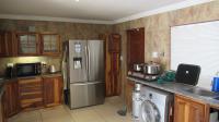 Kitchen - 37 square meters of property in Wilropark
