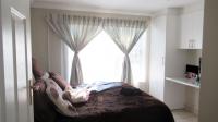 Bed Room 1 - 15 square meters of property in Wilropark