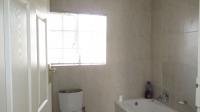 Bathroom 1 - 9 square meters of property in Wilropark