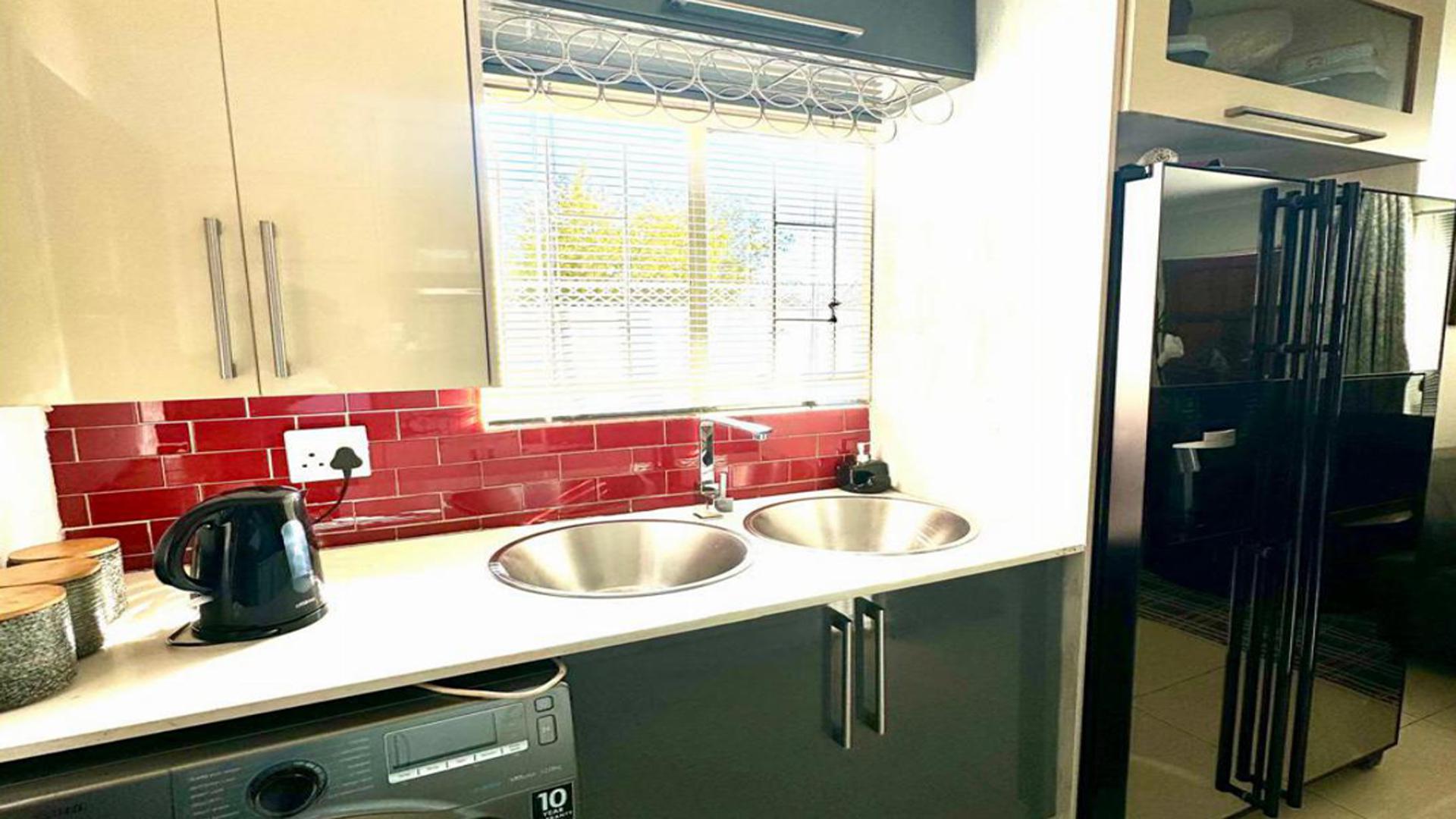 Kitchen of property in Elandspoort