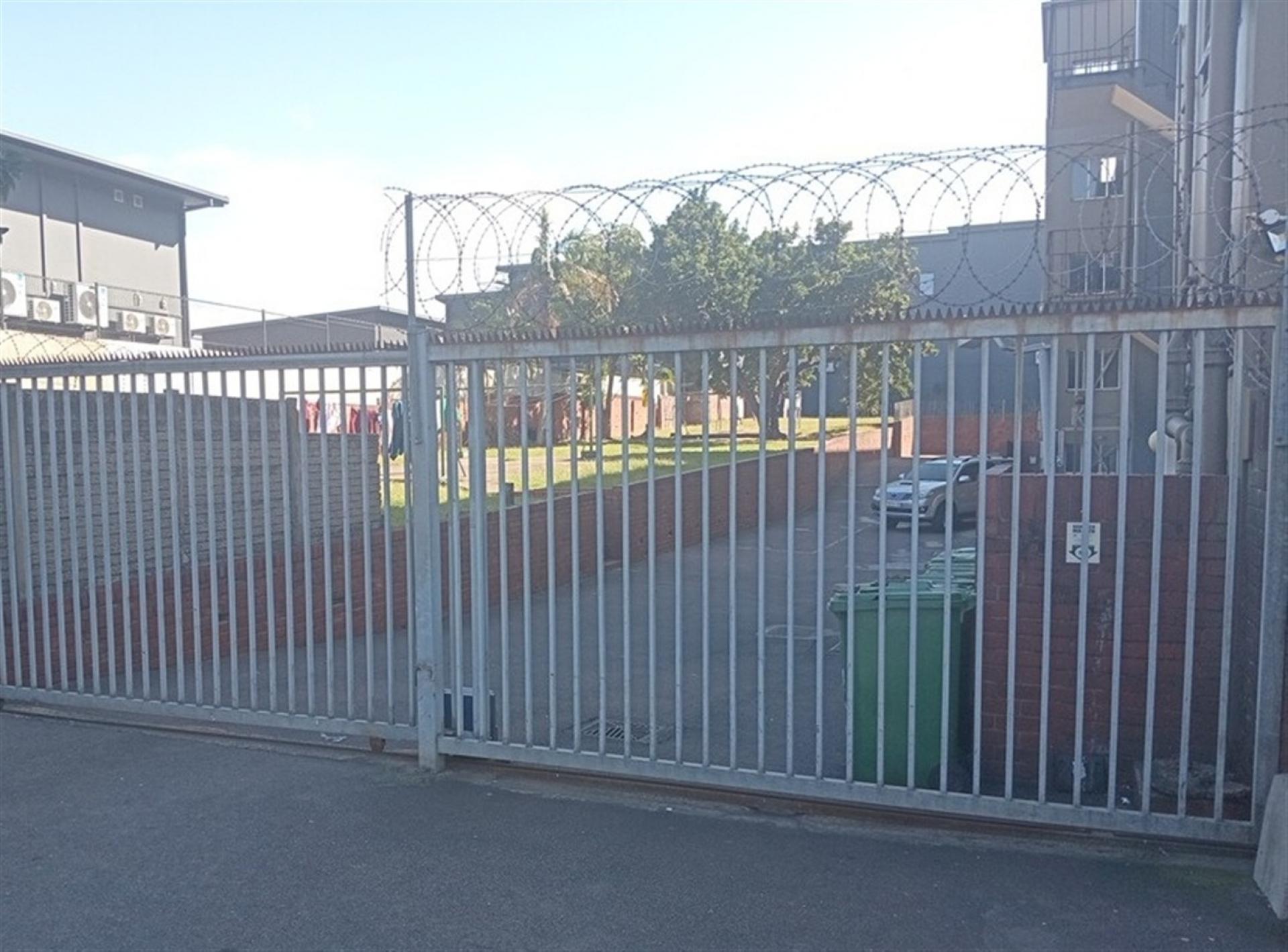Front View of property in Bulwer (Dbn)