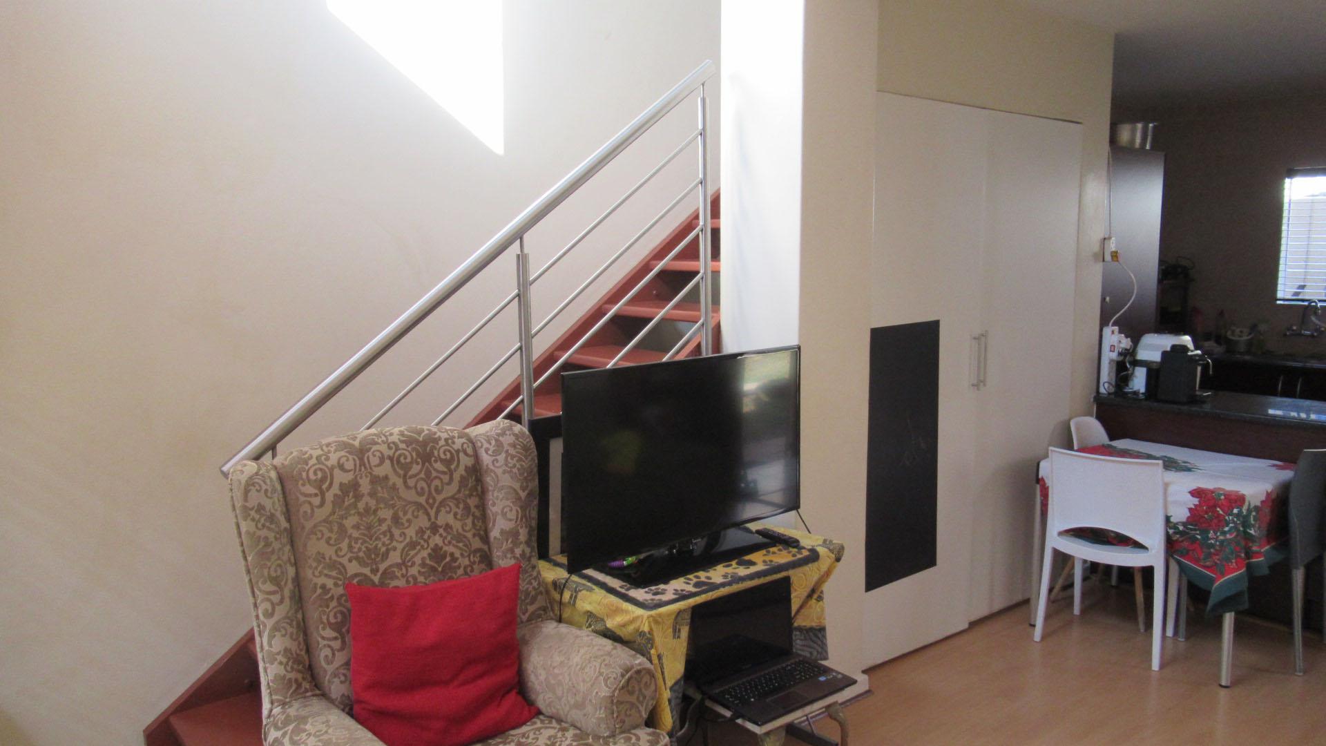 Lounges - 15 square meters of property in Kensington - JHB