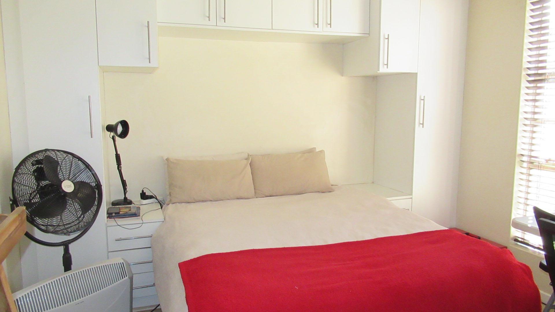 Main Bedroom - 17 square meters of property in Kensington - JHB