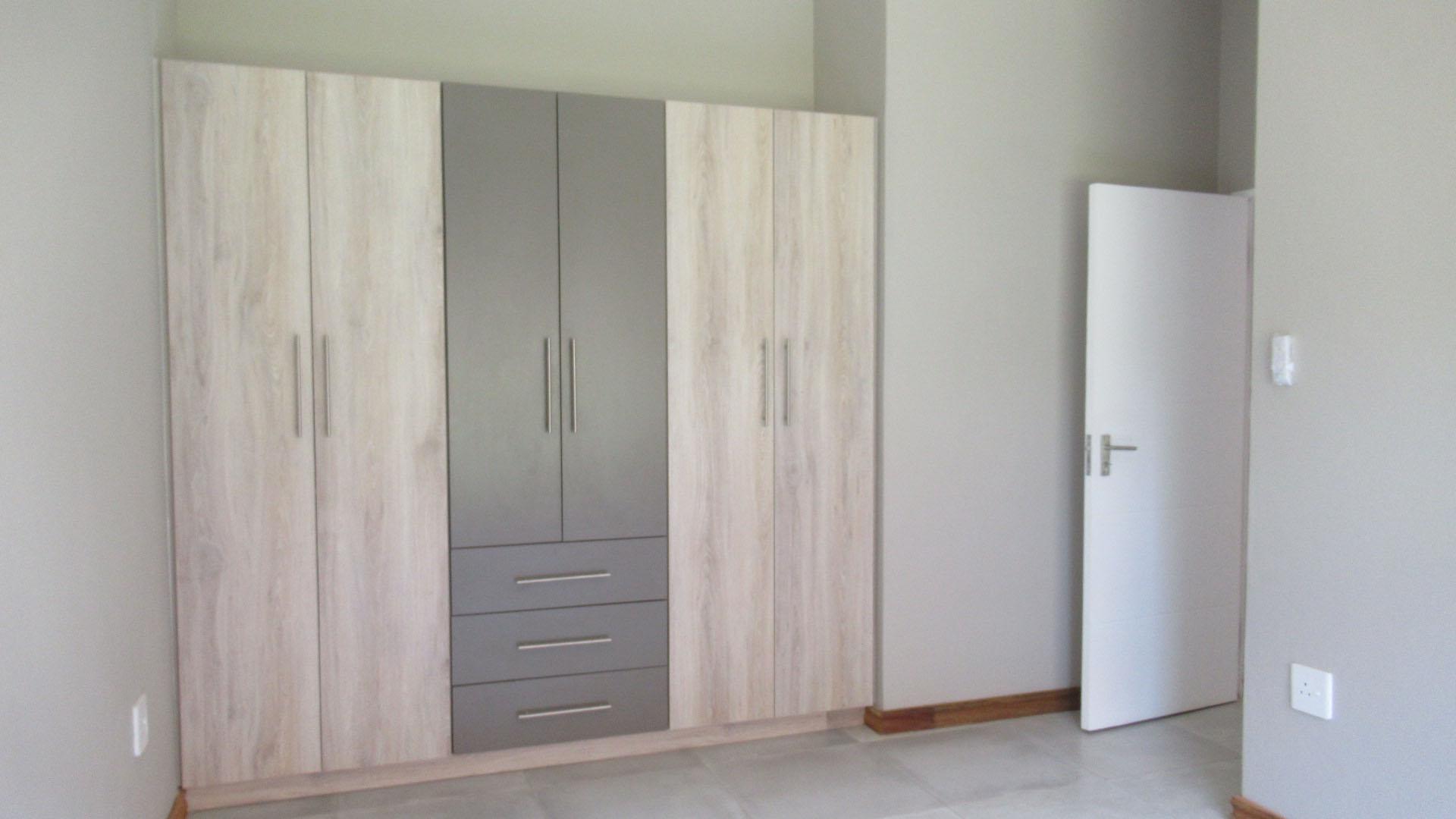 Bed Room 2 of property in Xanadu Eco Park