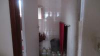 Bathroom 1 - 7 square meters of property in Fairbreeze