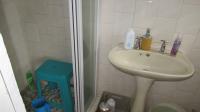 Main Bathroom - 4 square meters of property in Fairbreeze