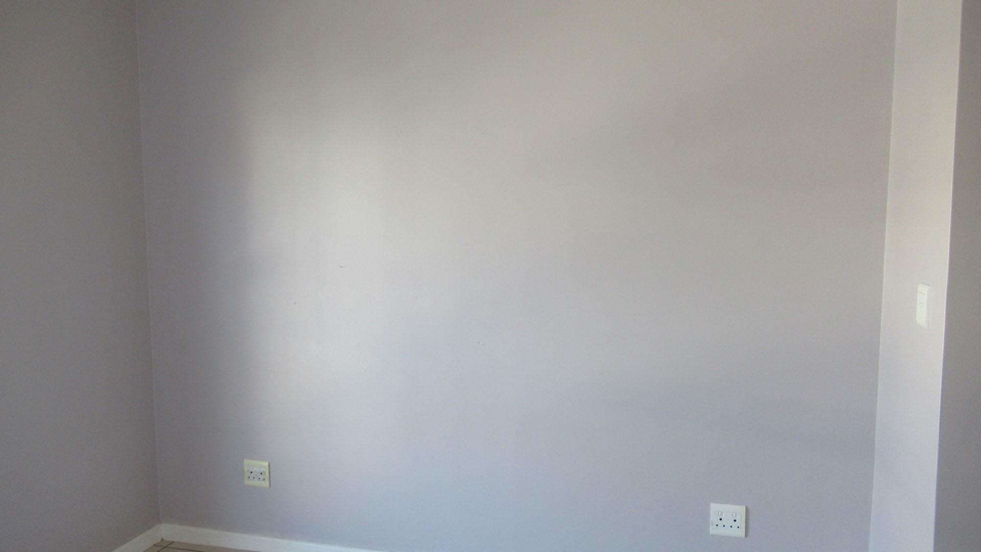 Main Bedroom - 12 square meters of property in Longmeadow Business Estate