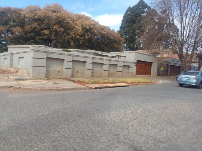 4 Bedroom House for Sale For Sale in Westdene (JHB) - MR523913