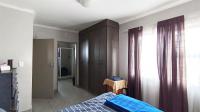 Main Bedroom - 18 square meters of property in Andeon