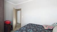 Bed Room 1 - 12 square meters of property in Andeon