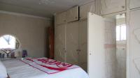 Main Bedroom - 25 square meters of property in Pine Ridge