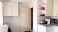 Kitchen - 24 square meters of property in Pine Ridge