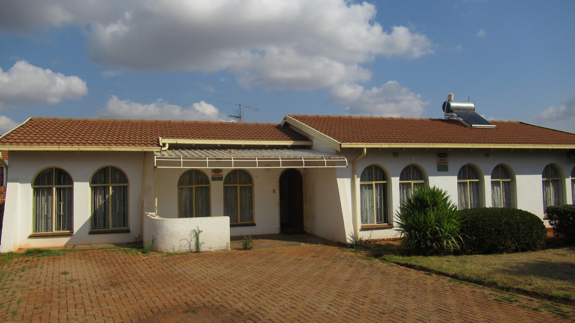 Front View of property in Lenasia South