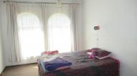 Main Bedroom - 19 square meters of property in Lenasia South