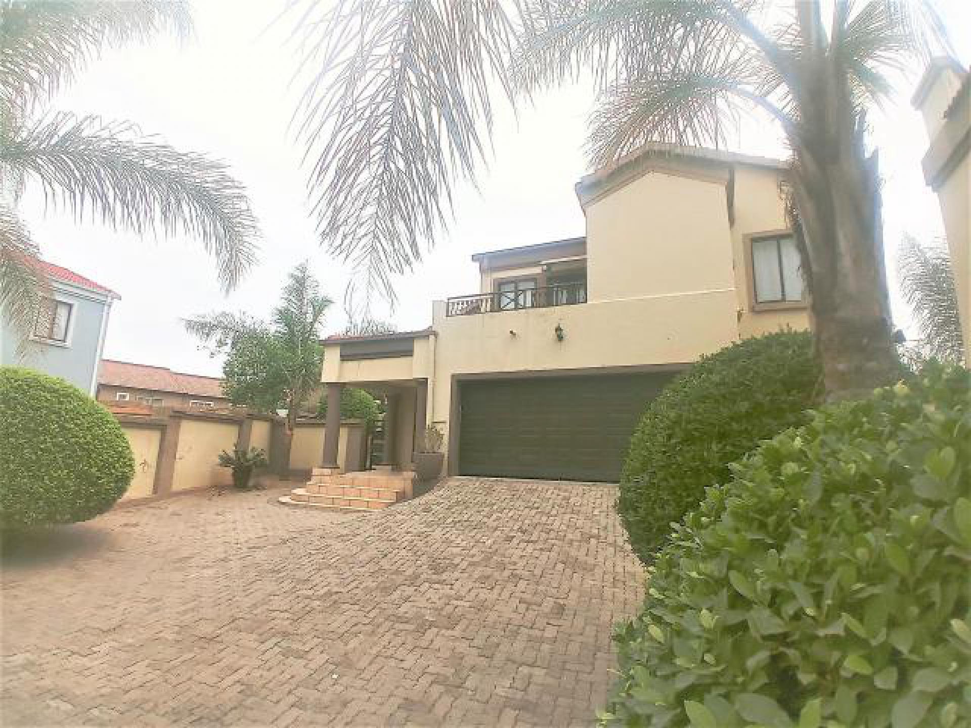  of property in Thatchfield Gardens