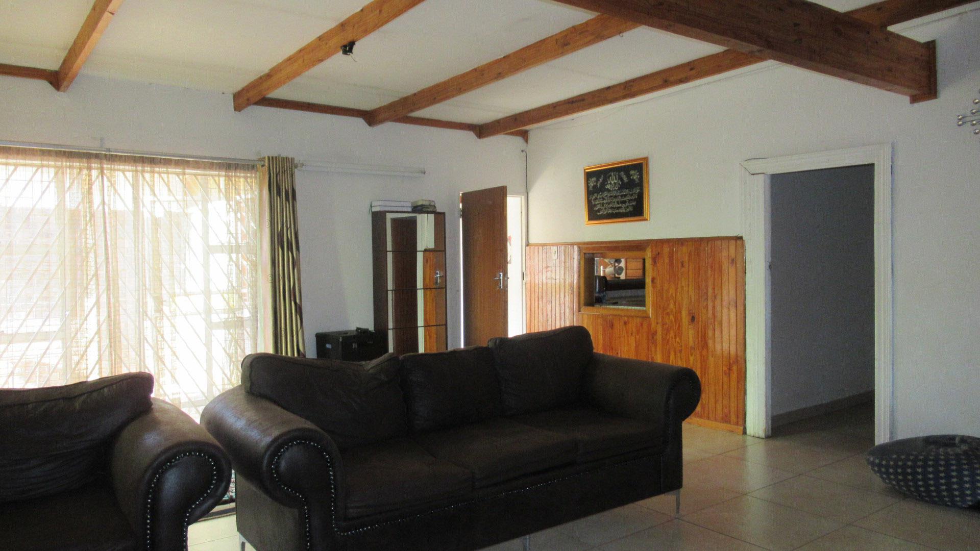 Lounges - 65 square meters of property in Erasmia