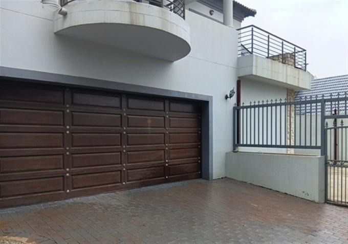 Standard Bank SIE Sale In Execution House for Sale in Bedfordview - MR524970