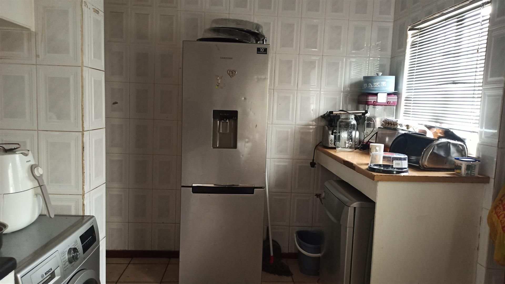 Kitchen - 13 square meters of property in Northpine