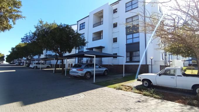 Standard Bank SIE Sale In Execution 3 Bedroom House for Sale in Greenstone Hill - MR525181