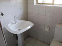 Bathroom 1 - 5 square meters of property in Dersley