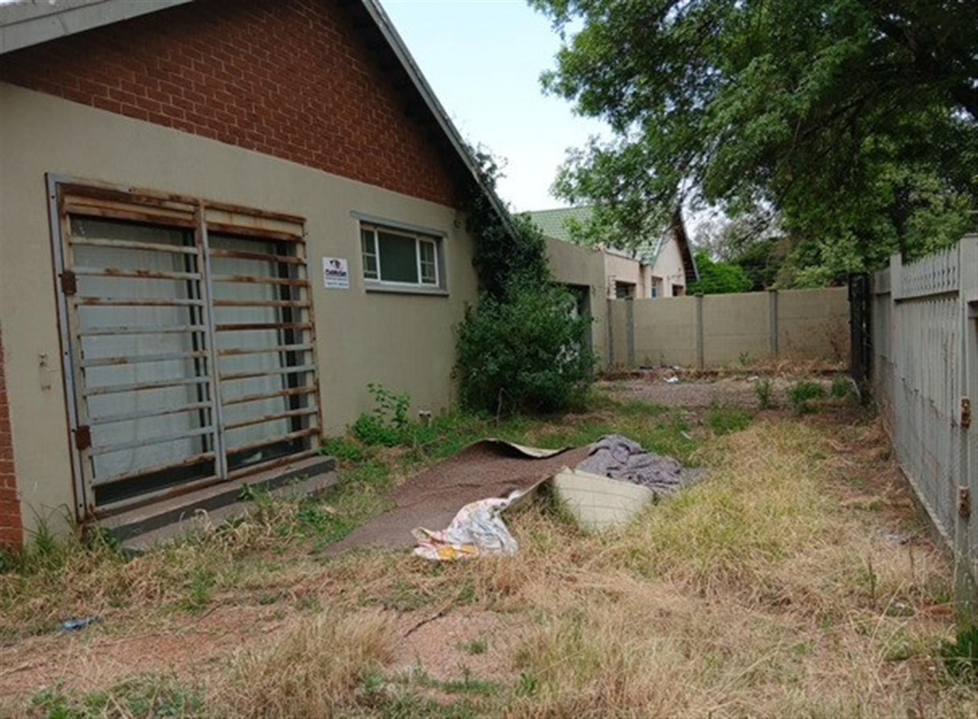 Front View of property in Vaalpark
