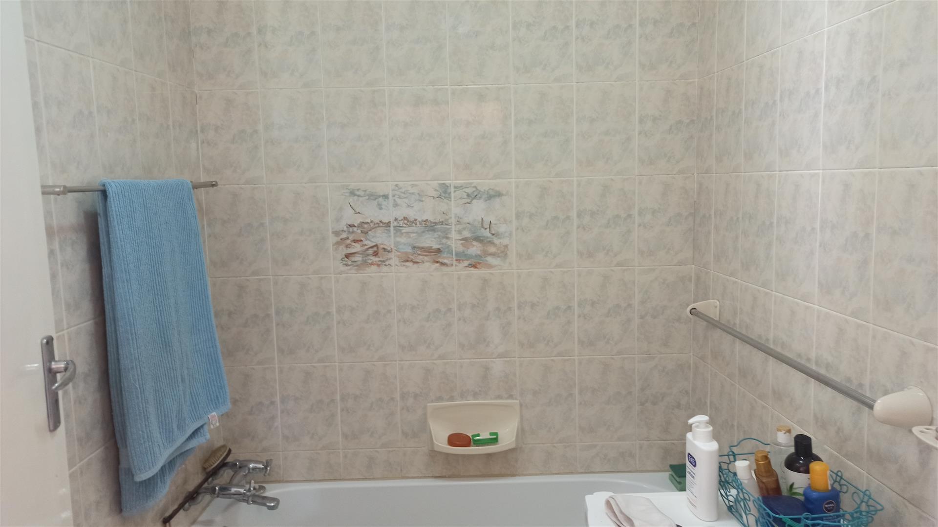 Flatlet of property in Lakeside (Capetown)