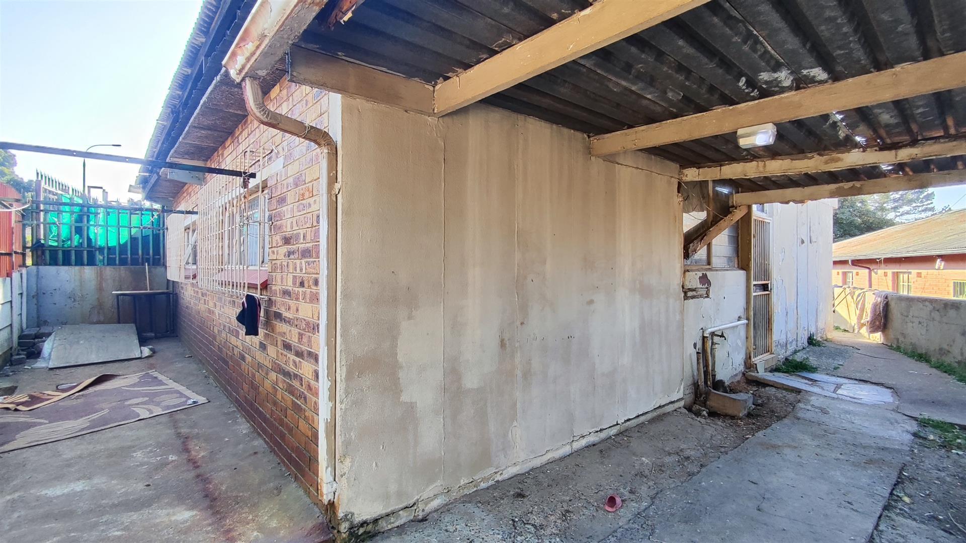 Backyard of property in Chloorkop