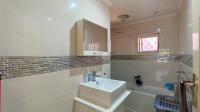 Bathroom 1 - 6 square meters of property in Umgeni Park
