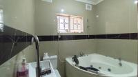 Bathroom 1 - 9 square meters of property in Mount Vernon 
