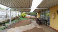 Patio - 66 square meters of property in Mount Vernon 
