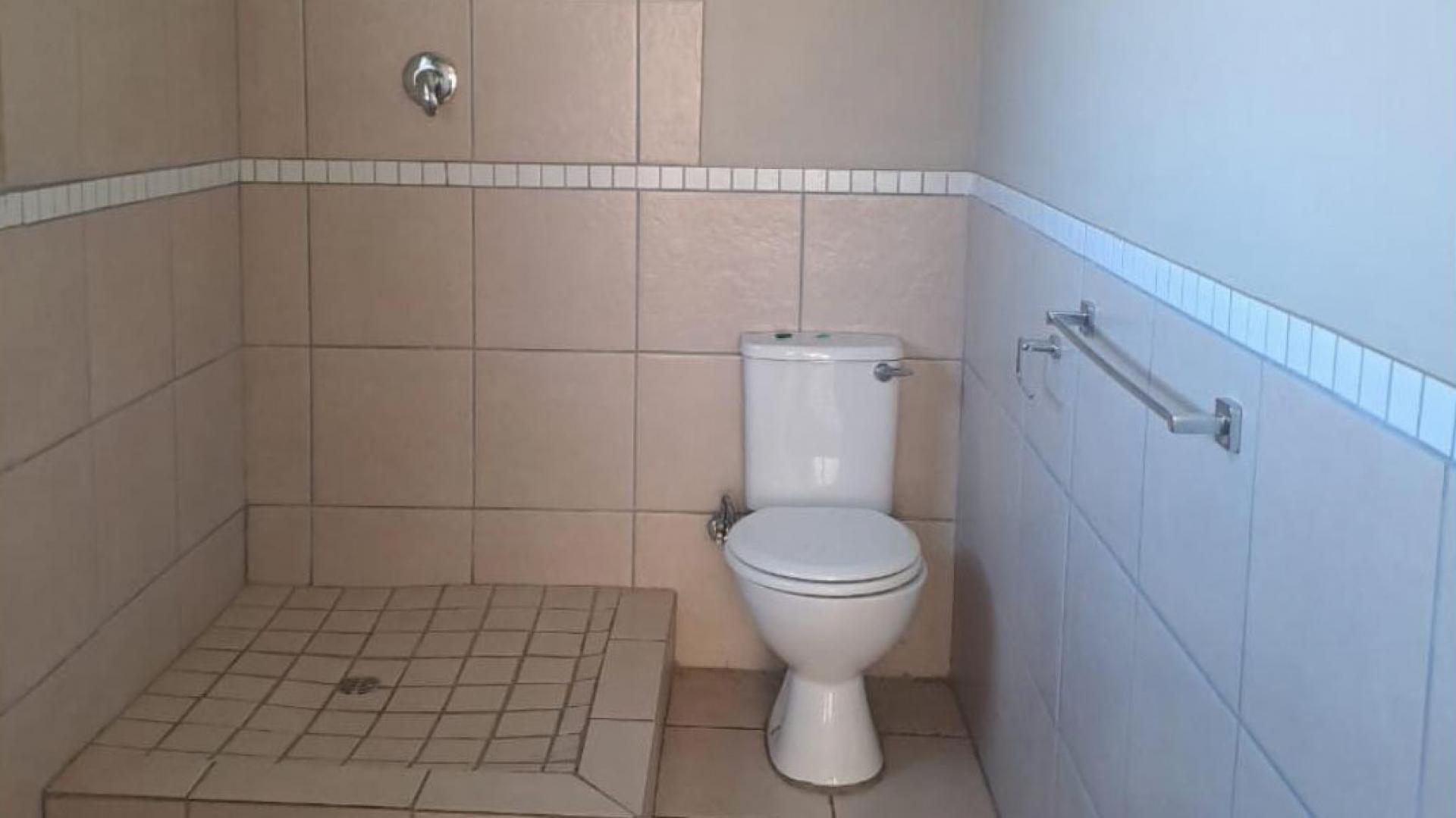 Bathroom 1 of property in Dimbaza