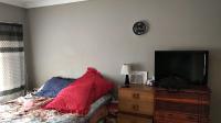 Main Bedroom - 22 square meters of property in Primrose