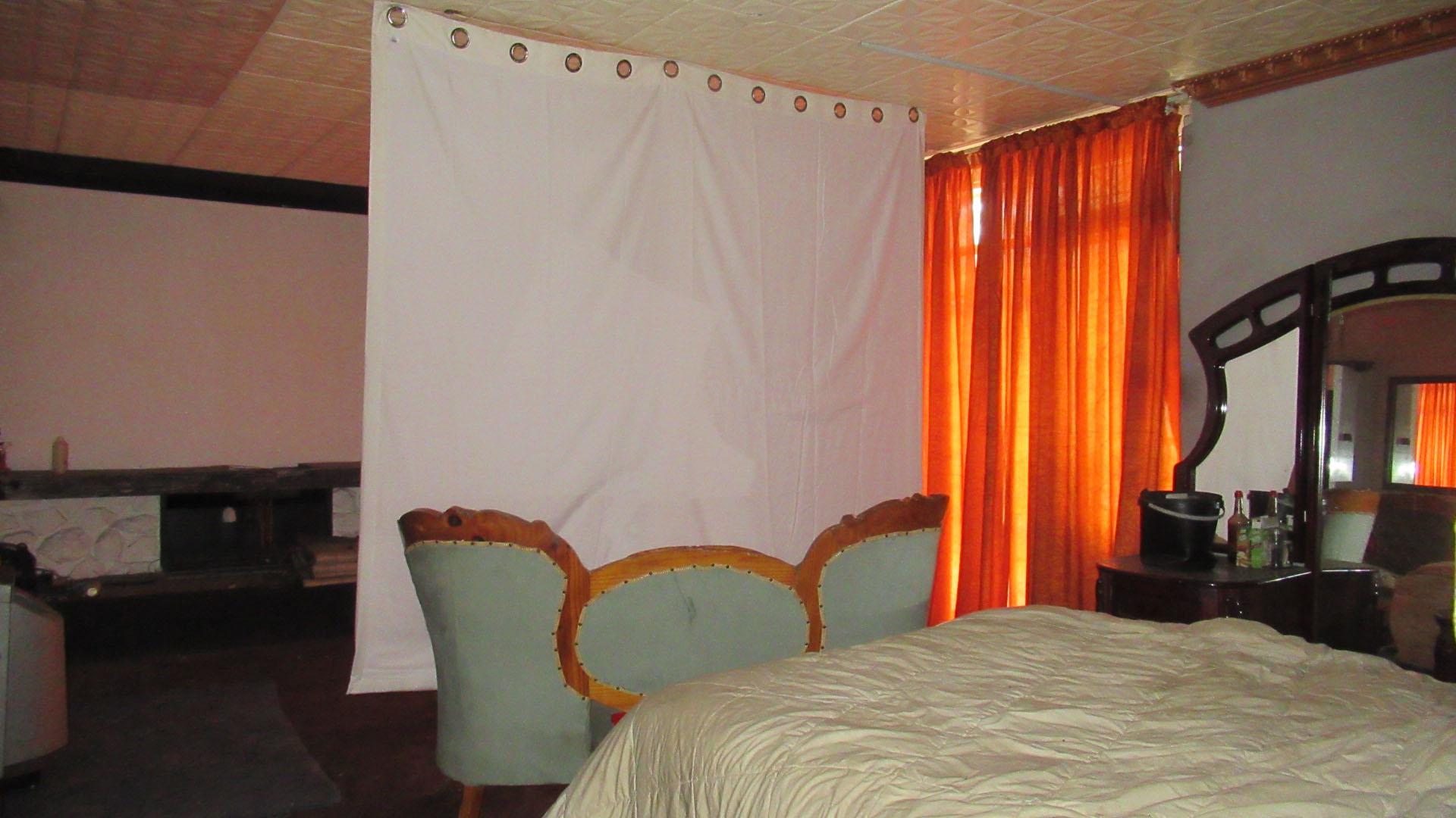 Bed Room 1 - 53 square meters of property in Emalahleni (Witbank) 