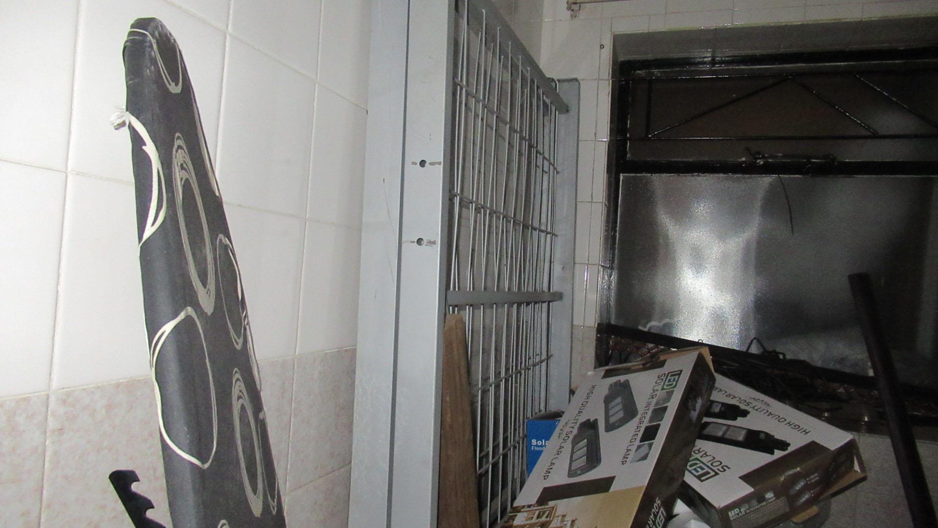 Bathroom 1 - 8 square meters of property in Emalahleni (Witbank) 