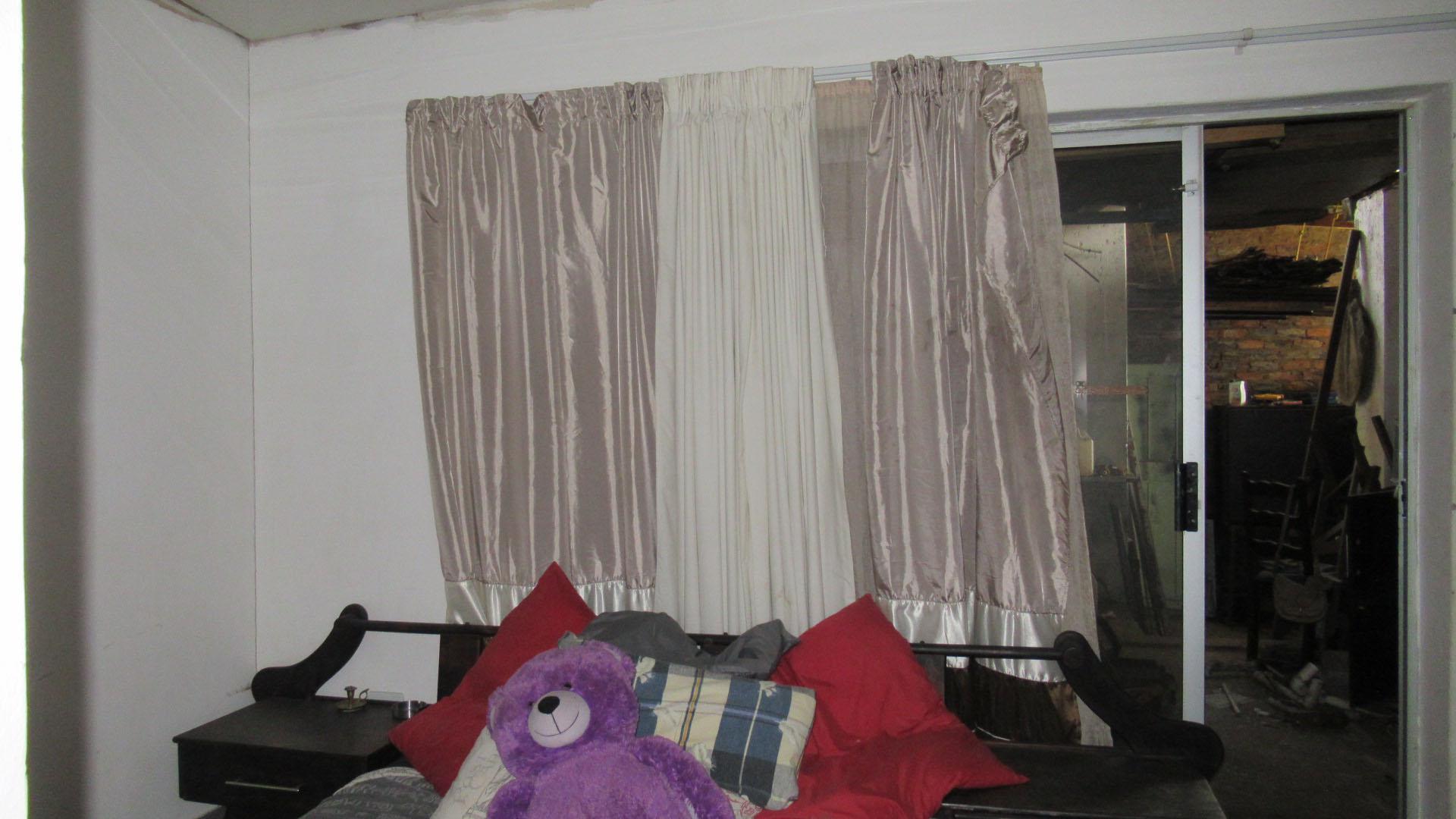 Bed Room 3 - 24 square meters of property in Emalahleni (Witbank) 