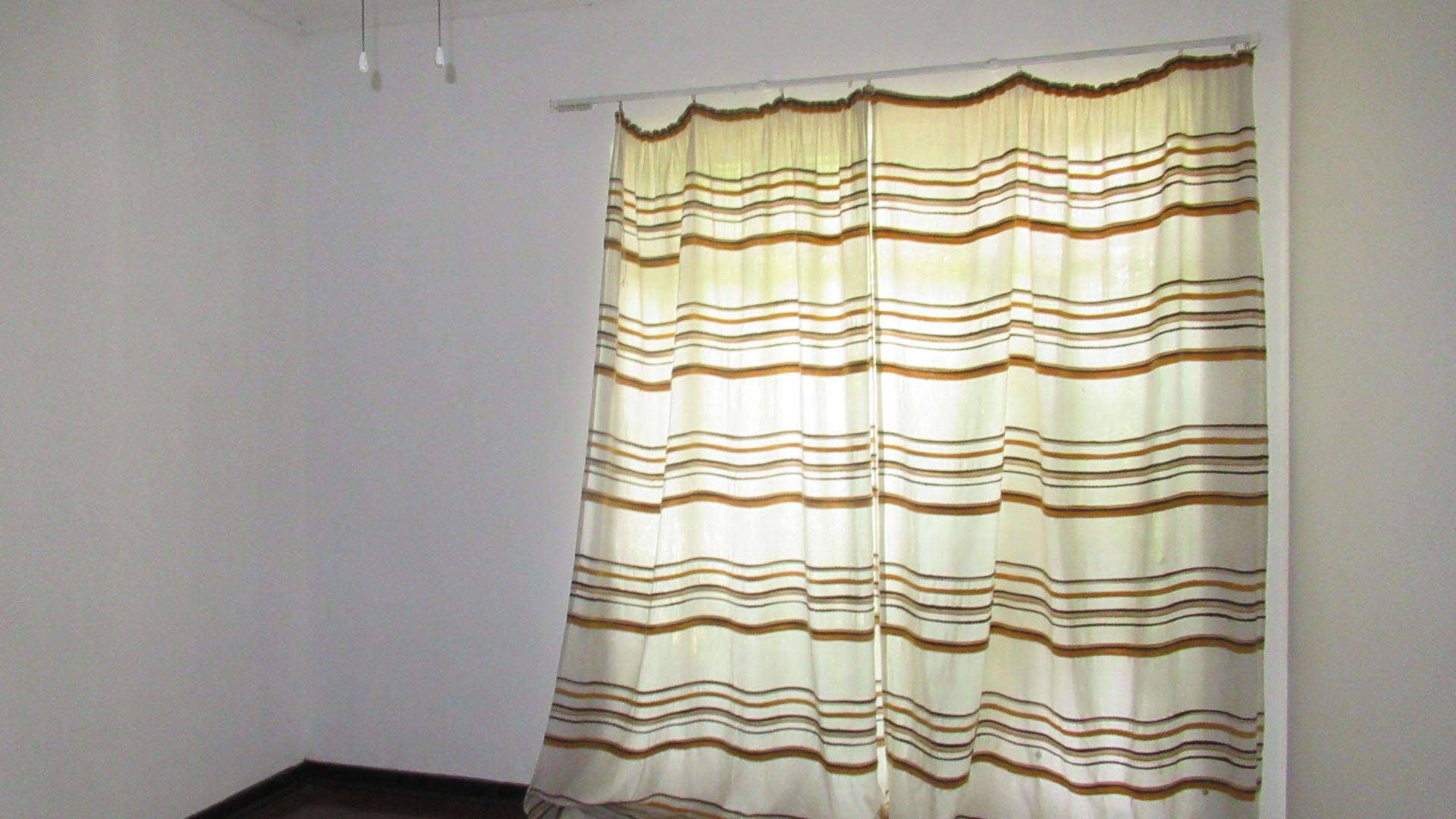 Bed Room 2 - 13 square meters of property in Emalahleni (Witbank) 