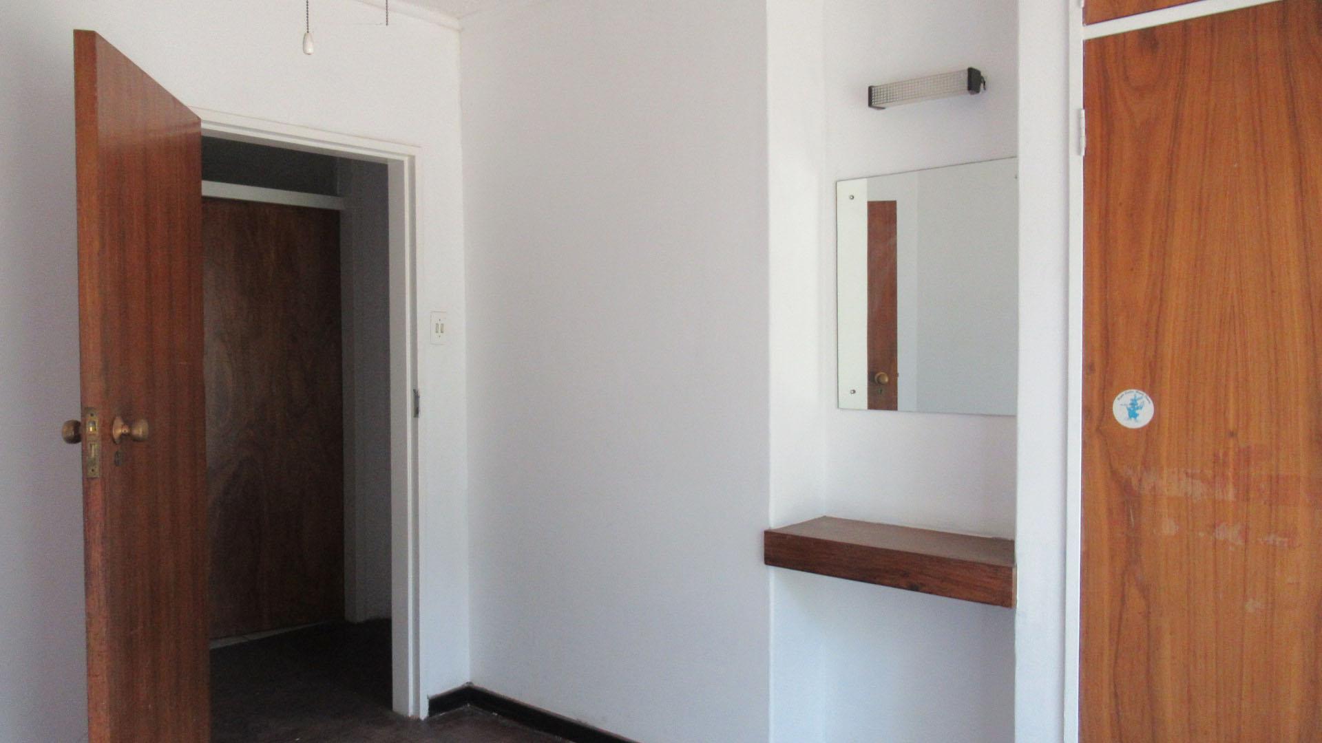 Bed Room 2 - 13 square meters of property in Emalahleni (Witbank) 
