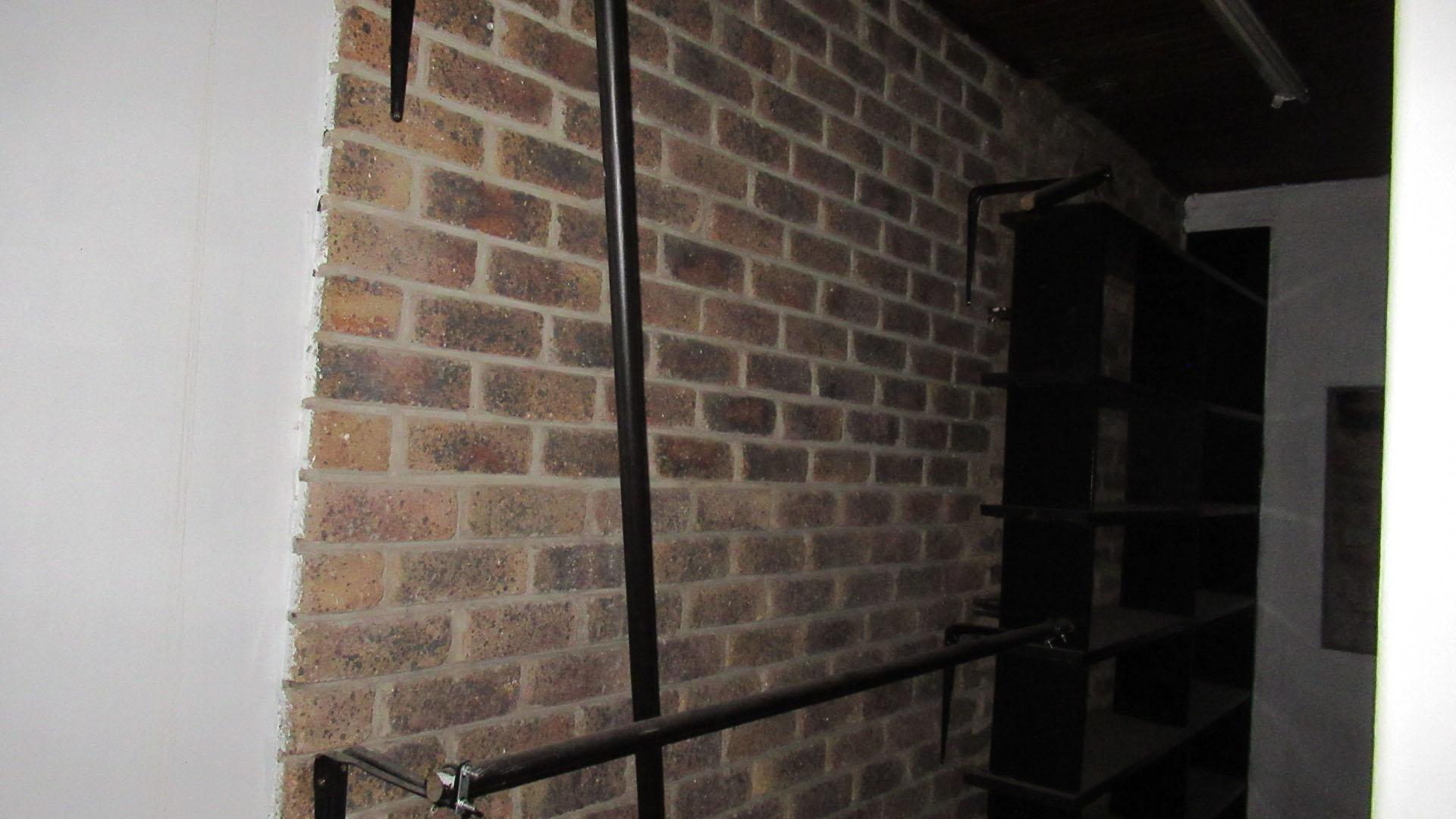 Rooms - 21 square meters of property in Emalahleni (Witbank) 