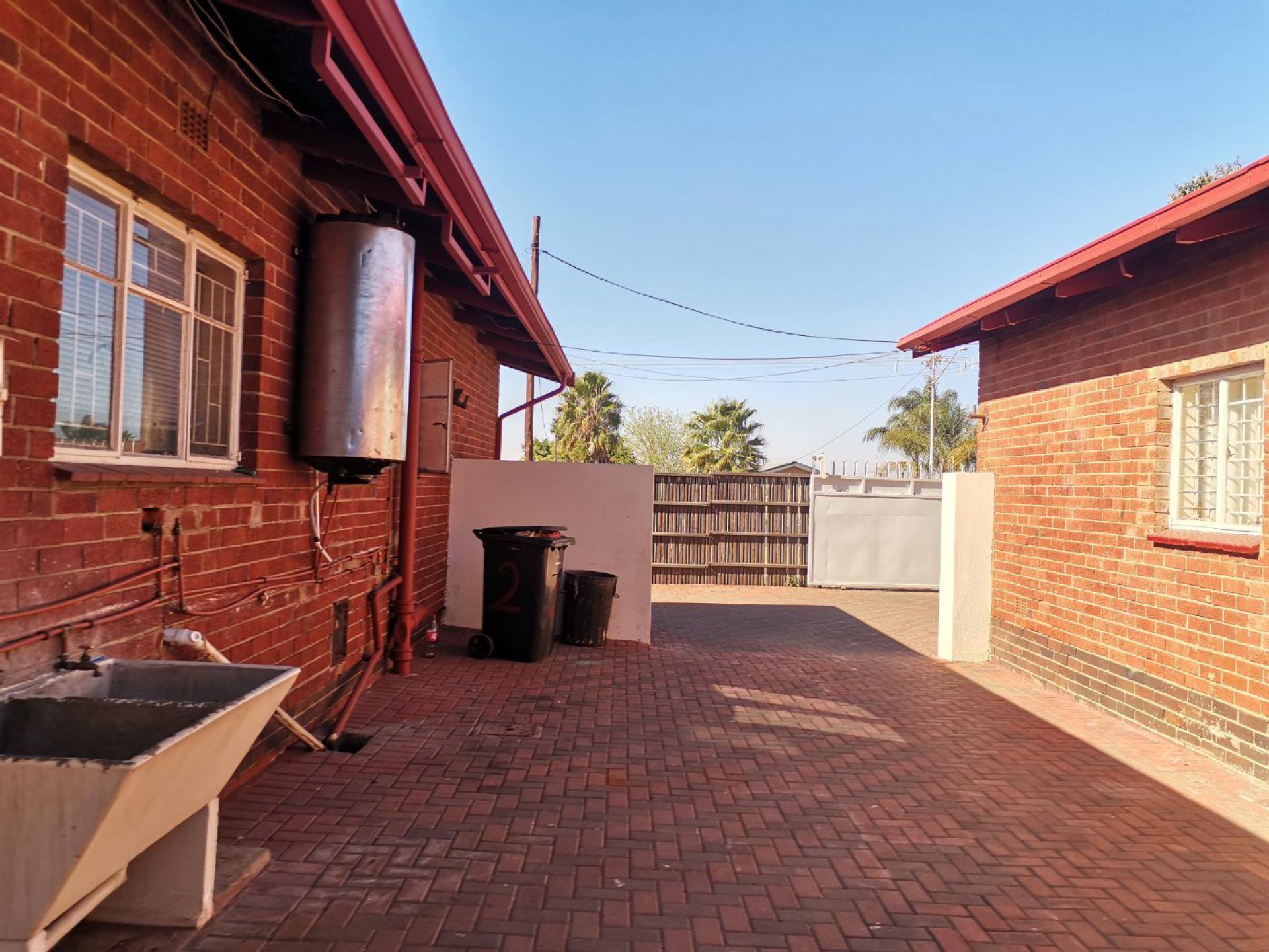 3 Bedroom House for Sale For Sale in Westpark MR526326 M