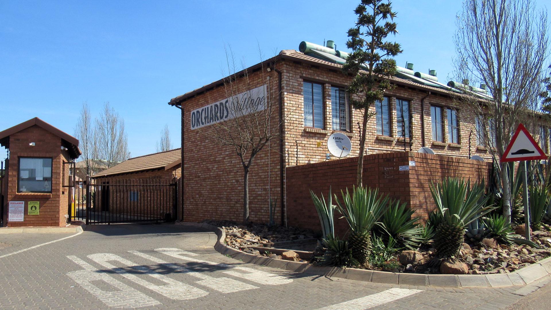 Front View of property in The Orchards