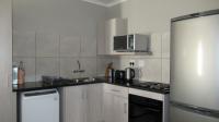 Kitchen - 14 square meters of property in The Orchards