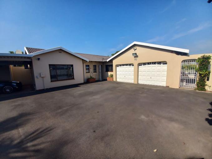 3 Bedroom House for Sale For Sale in Yellowwood Park MR52